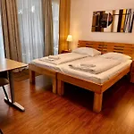 Ajo Apartments - Alte Donau Waterfront - Self-Check-In
