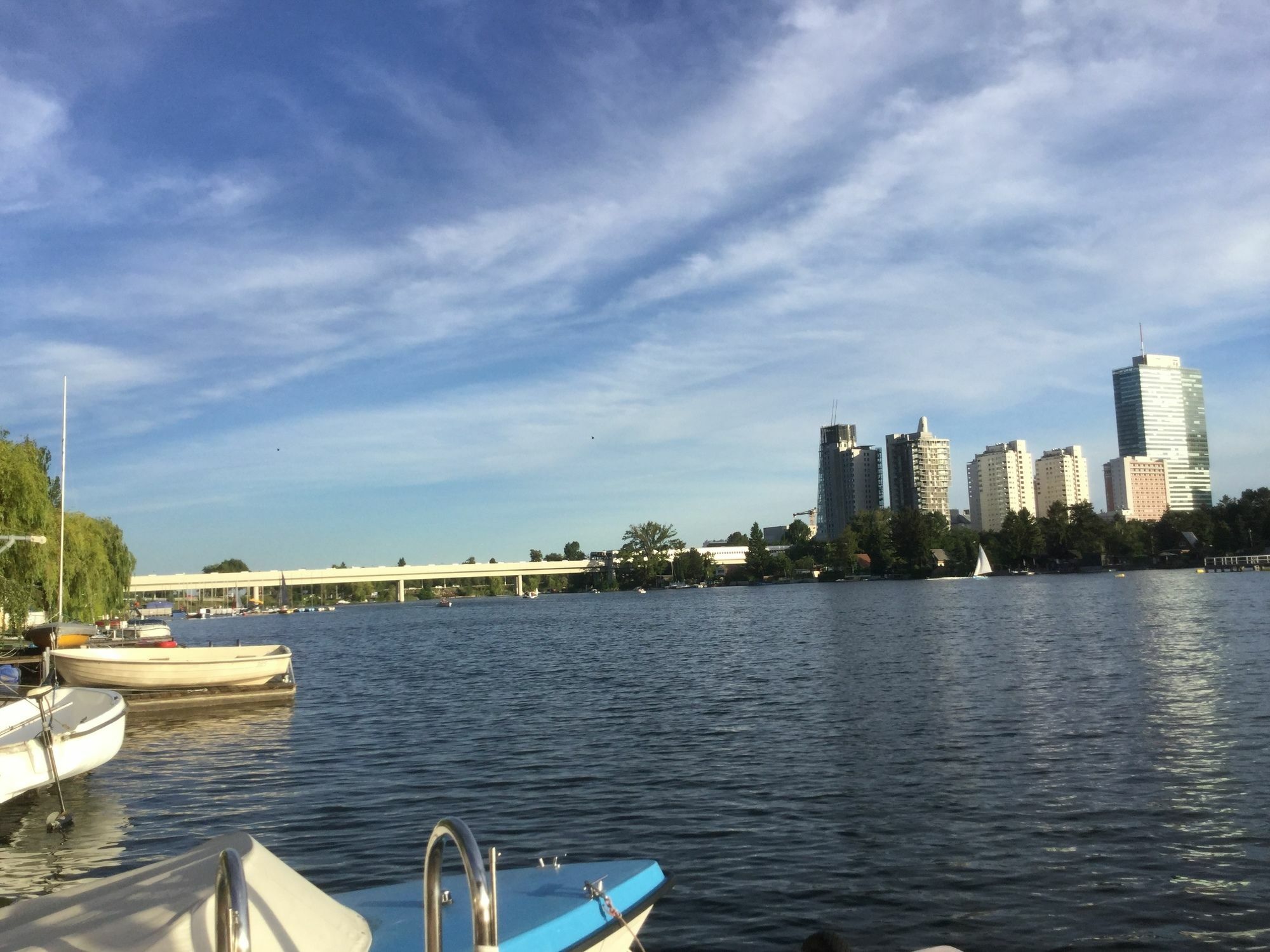 Ajo - Alte Donau Waterfront - Self-check-in Apartamento *